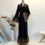 Dubai High End Clothing Gold Silk Embroidered Lace Tunic Cardigan - Image 3