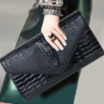 Women's clutch bag - Image 5